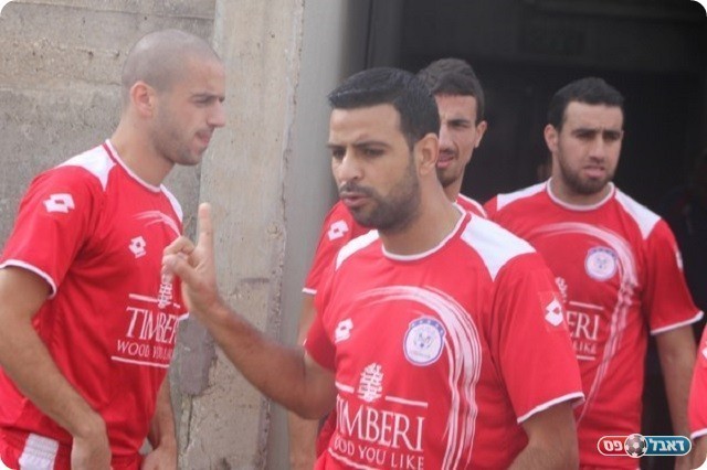 אלופי התיקו של המשחקים האחרונים. רוביל סרסור במרכז (לוטפי עיסא)